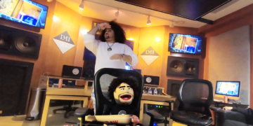 Rod Rhaspy - Two Sides To A Story